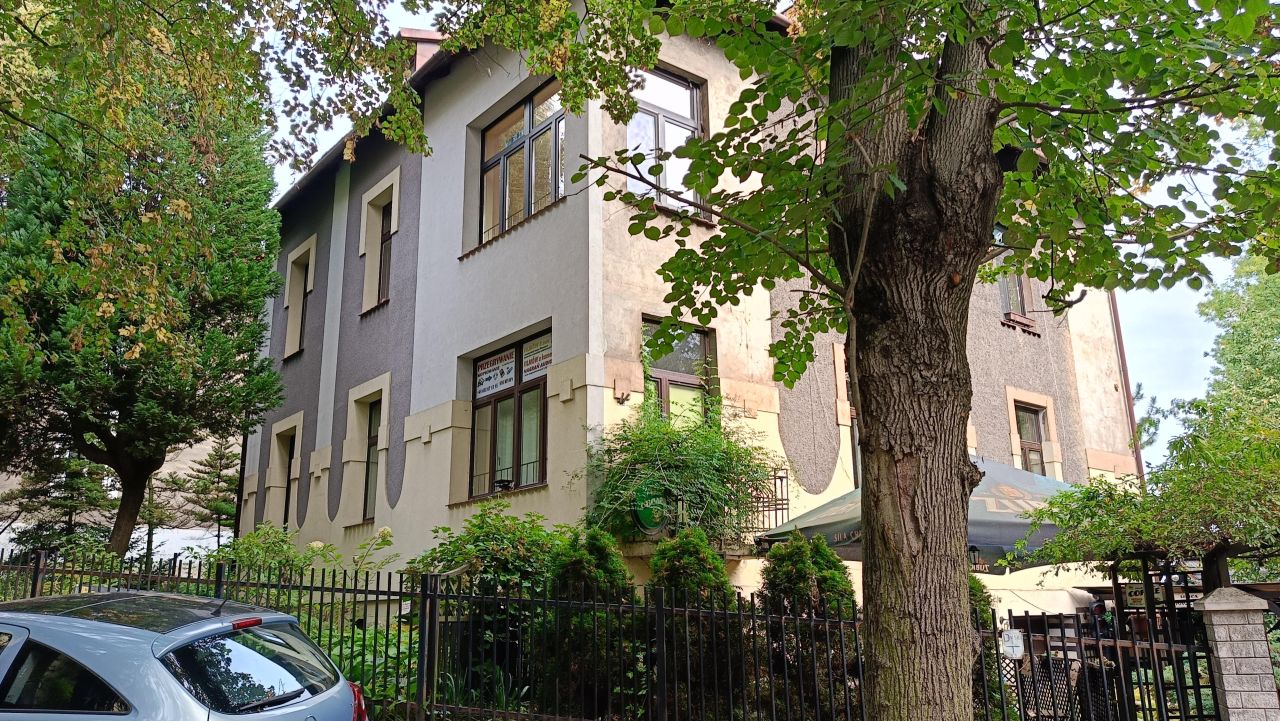 dom wolnostojący, 8 pokoi Kraków Salwator, ul. św. Bronisławy