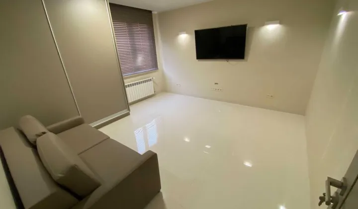 Mieszkanie 2-pokojowe Kraków Nowa Huta, pl. Centralny im. Ronalda Reagana