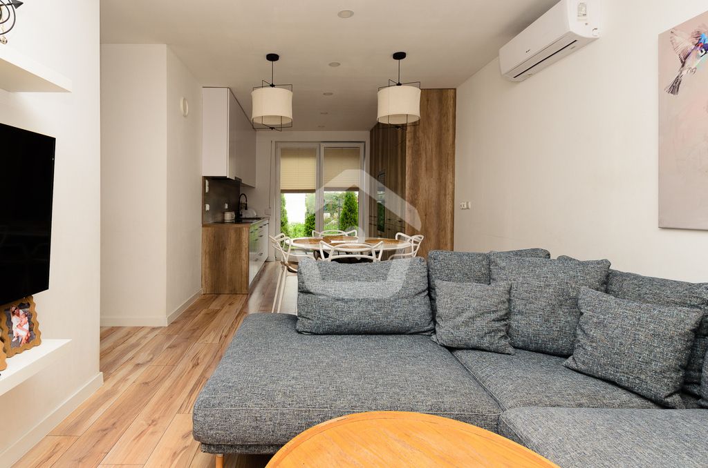 dom wolnostojący, 4 pokoje Strażów. Zdjęcie 2