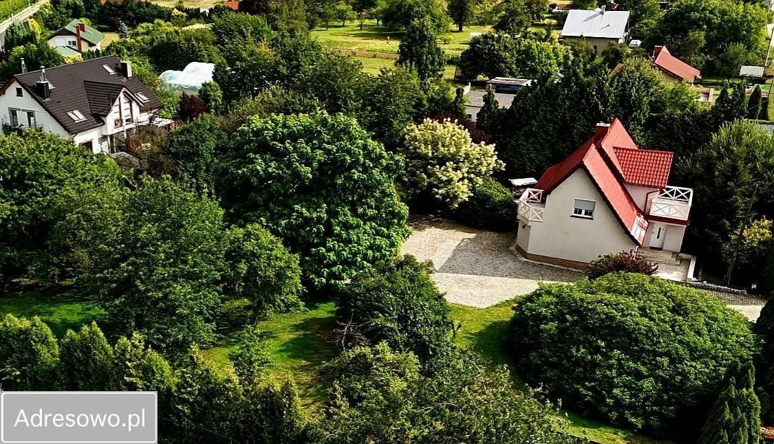 dom wolnostojący, 4 pokoje Bielawa. Zdjęcie 1