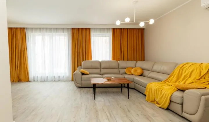 Mieszkanie 3-pokojowe Elbląg, ul. Stary Rynek