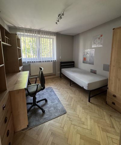 dom wolnostojący, 3 pokoje Rzeszów Pobitno, ul. Sadowa. Zdjęcie 1