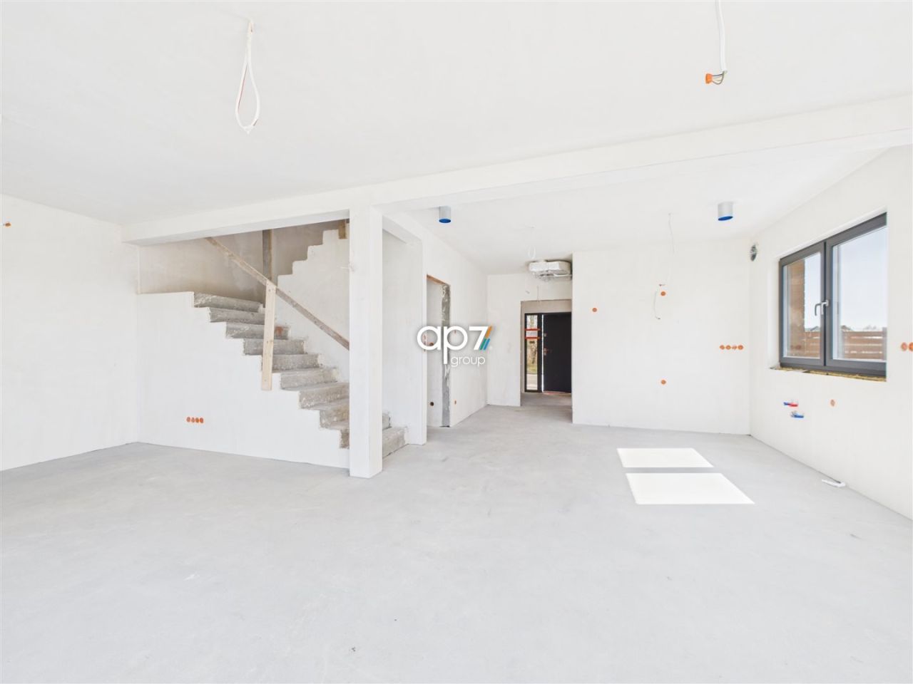 bliźniak, 5 pokoi Cholerzyn. Zdjęcie 14