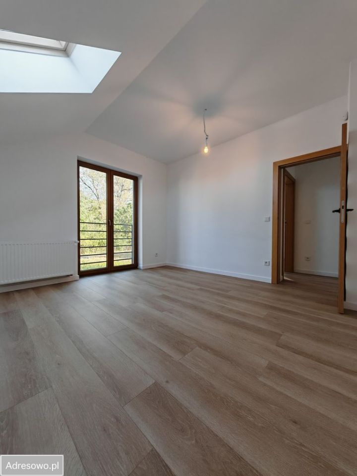 dom wolnostojący, 5 pokoi Kępa Kiełpińska. Zdjęcie 3