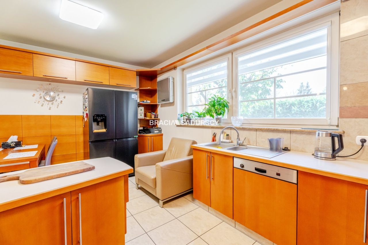 dom, 6 pokoi Kraków Bieżanów, ul. Kameliowa. Zdjęcie 18