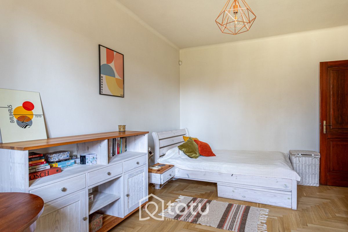 dom wolnostojący, 7 pokoi Komorów. Zdjęcie 17