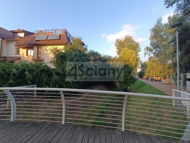 Mieszkanie 4-pokojowe Warszawa Targówek, ul. Uroczysko. Zdjęcie 2