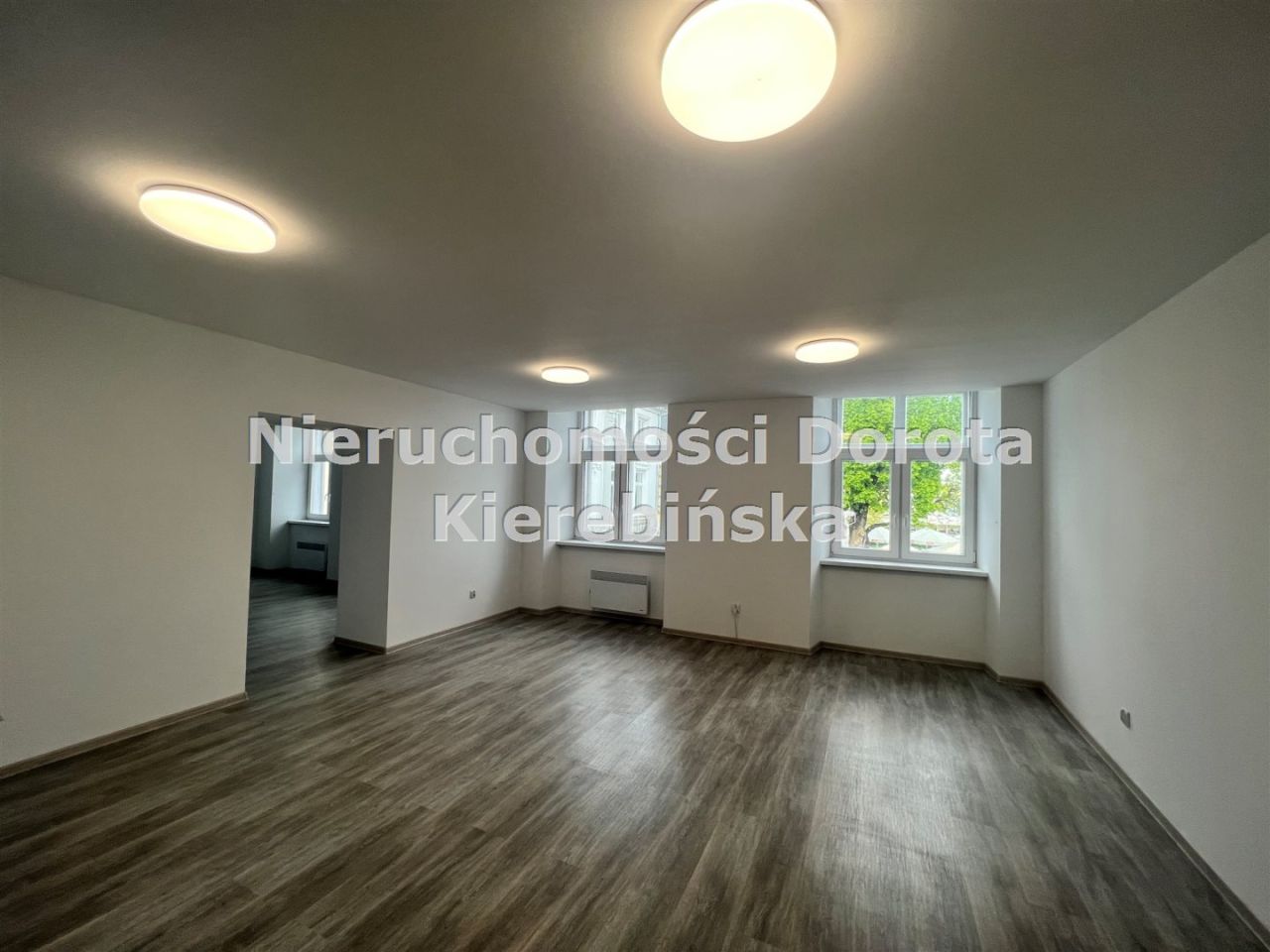 Lokal Tomaszów Mazowiecki, pl. Tadeusza Kościuszki. Zdjęcie 2