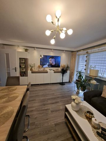 Mieszkanie 3-pokojowe Otmuchów, ul. Jagiełły. Zdjęcie 1