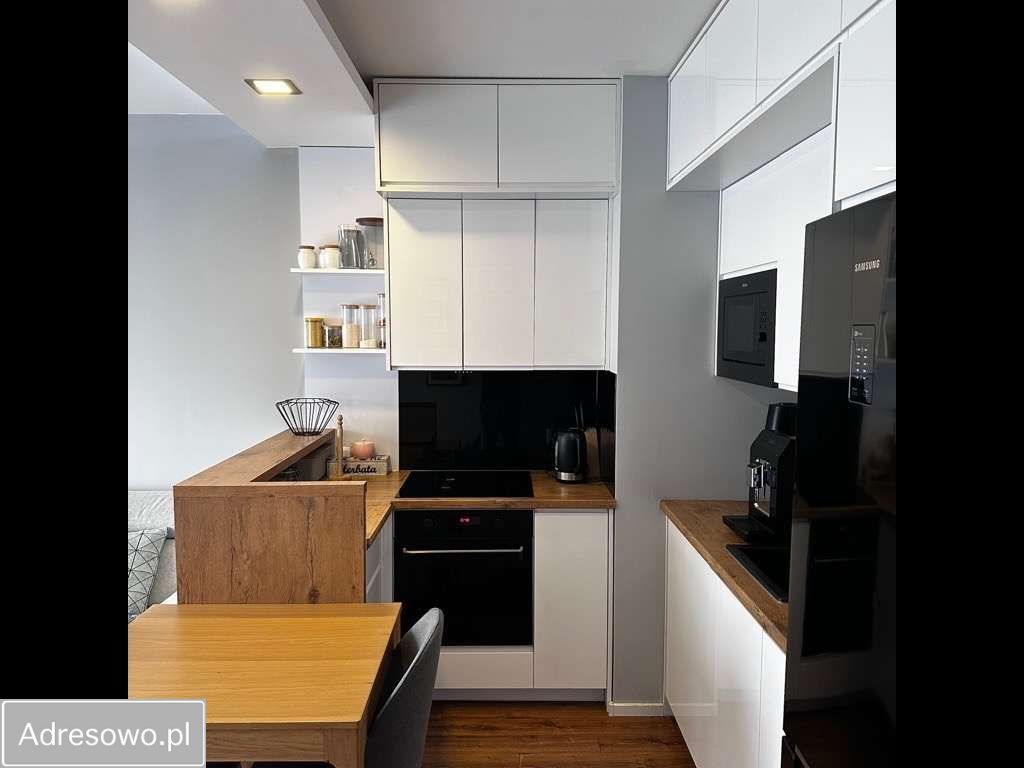 Mieszkanie 2-pokojowe Gdynia Mały Kack, ul. Szaserów. Zdjęcie 2