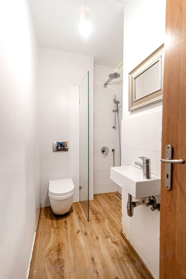 dom wolnostojący, 7 pokoi Stradów. Zdjęcie 14