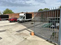 Hala/magazyn Bielawa. Zdjęcie 3