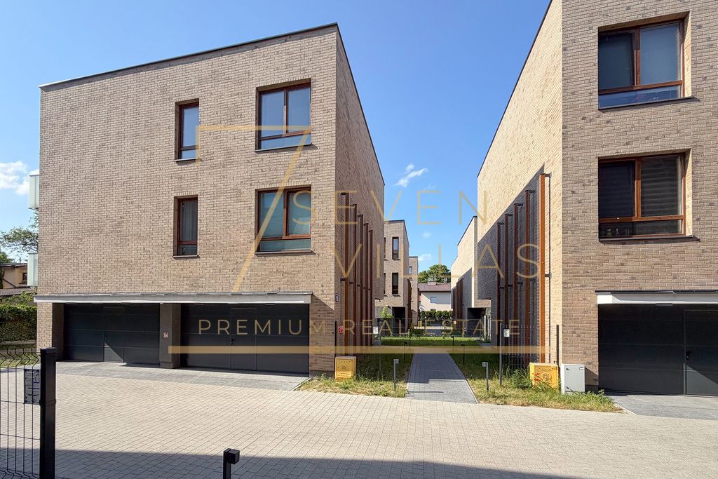 Mieszkanie 4-pokojowe Piastów, ul. Kazimierza Przerwy-Tetmajera. Zdjęcie 2
