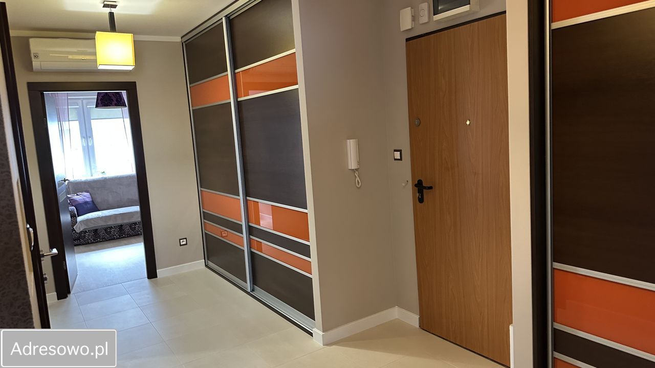 Mieszkanie 3-pokojowe Warszawa Praga-Południe, al. Stanów Zjednoczonych. Zdjęcie 9