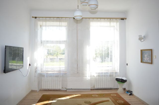 Mieszkanie 3-pokojowe Radomsko Centrum, ul. Sienkiewicza. Zdjęcie 1