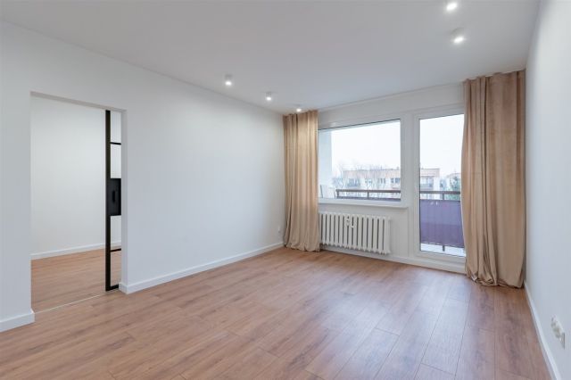 Mieszkanie 3-pokojowe Katowice. Zdjęcie 5