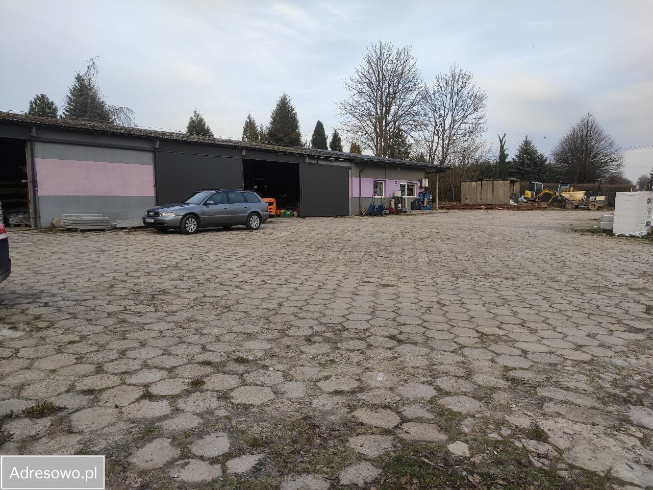 Hala/magazyn Moniaki. Zdjęcie 11