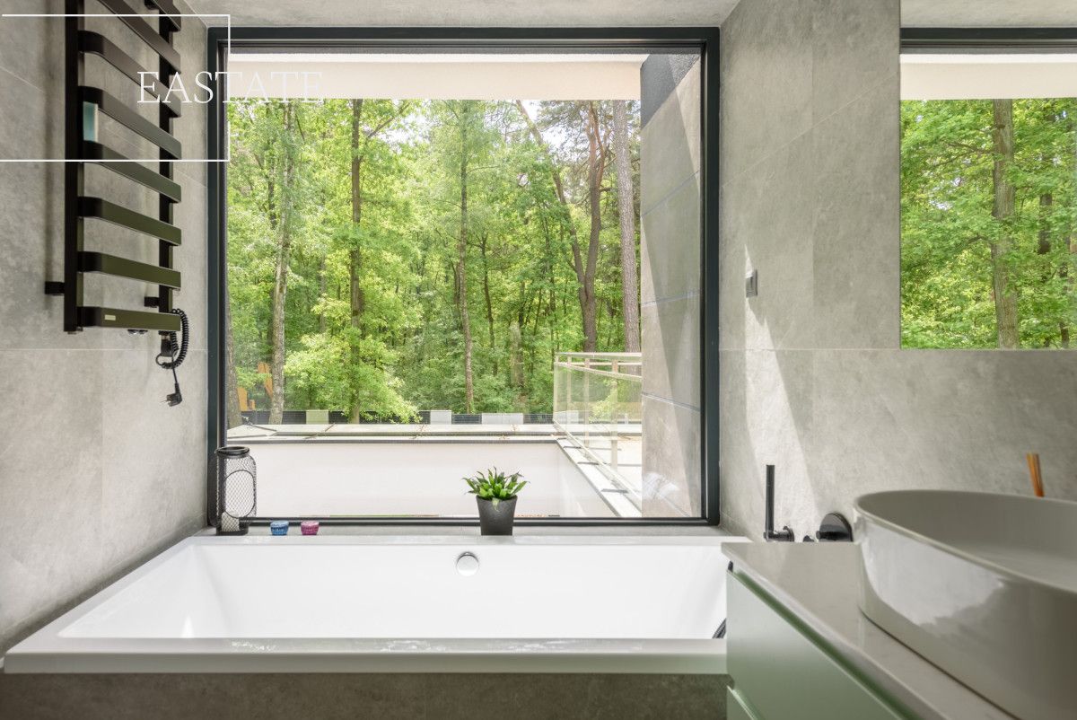 dom wolnostojący, 5 pokoi Sękocin-Las. Zdjęcie 15