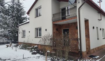 dom wolnostojący, 8 pokoi Dąbrowa Rzeczycka