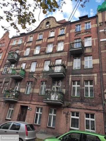 Mieszkanie 3-pokojowe Bytom Śródmieście, ul. Adama Mickiewicza. Zdjęcie 1