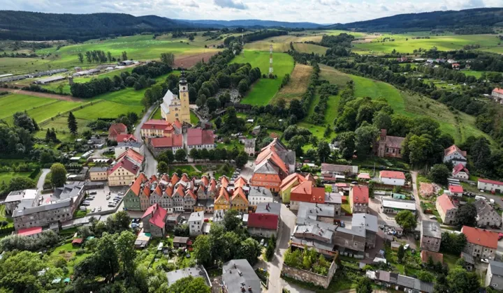 dom wolnostojący, 4 pokoje Chełmsko Śląskie, ul. Ogrodowa