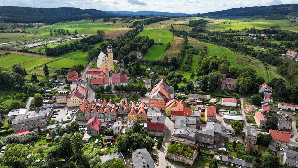 dom wolnostojący, 4 pokoje Chełmsko Śląskie, ul. Ogrodowa