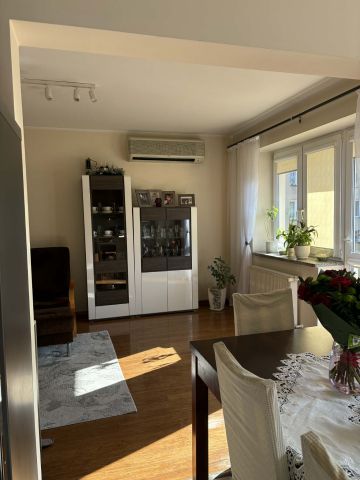 Mieszkanie 4-pokojowe Warszawa Targówek, Suwalska. Zdjęcie 1