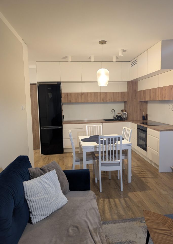 Mieszkanie 3-pokojowe Kraków Dębniki, ul. Komuny Paryskiej. Zdjęcie 1