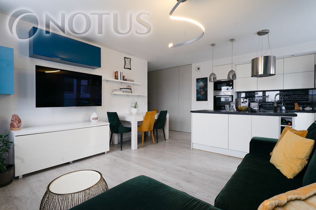 Mieszkanie 3-pokojowe Wrocław, ul. ks. Czesława Klimasa. Zdjęcie 2