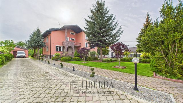 dom wolnostojący, 8 pokoi Kraśnik. Zdjęcie 2