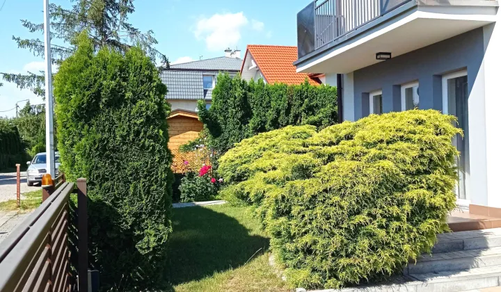 bliźniak, 4 pokoje Tarnów Strusina, ----