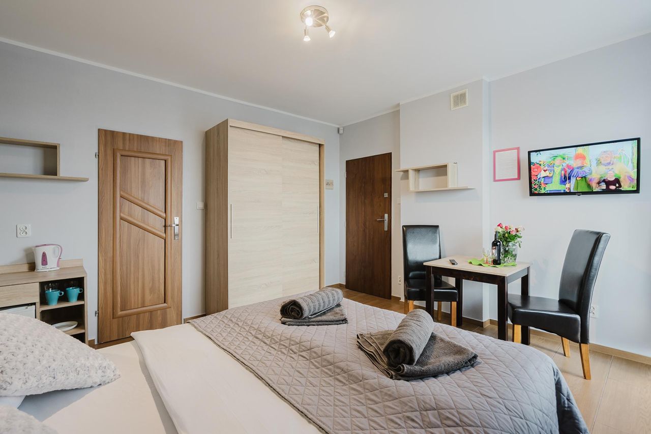 dom wolnostojący, 12 pokoi Krynica Morska, ul. Rybacka. Zdjęcie 9