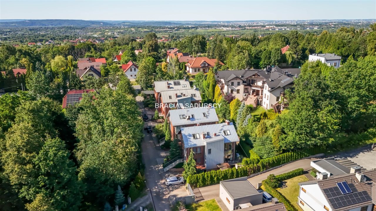 Mieszkanie 4-pokojowe Brzyczyna. Zdjęcie 28