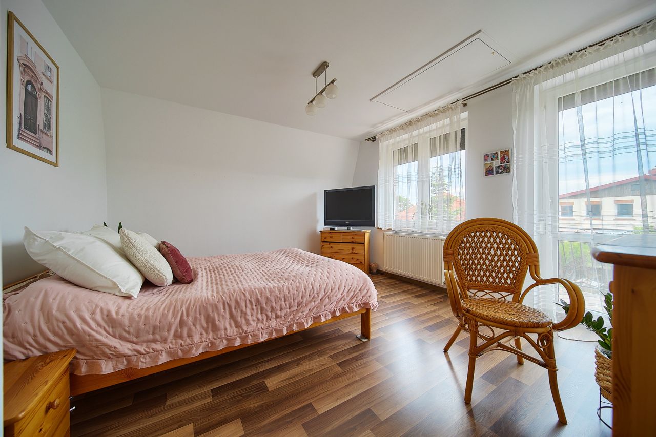 dom wolnostojący, 8 pokoi Serby, ul. Żytnia. Zdjęcie 18