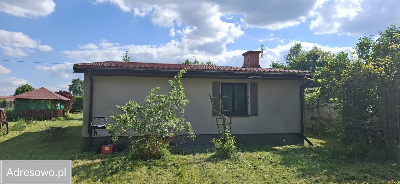 dom wolnostojący, 3 pokoje Borki. Zdjęcie 3
