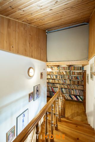 dom wolnostojący, 6 pokoi Łomianki. Zdjęcie 10