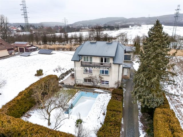 dom wolnostojący, 7 pokoi Krzeszowice, ul. Żbicka. Zdjęcie 2