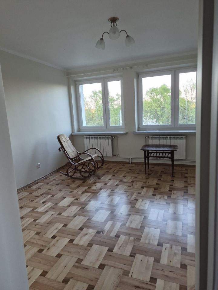 Mieszkanie 4-pokojowe Krówniki. Zdjęcie 1