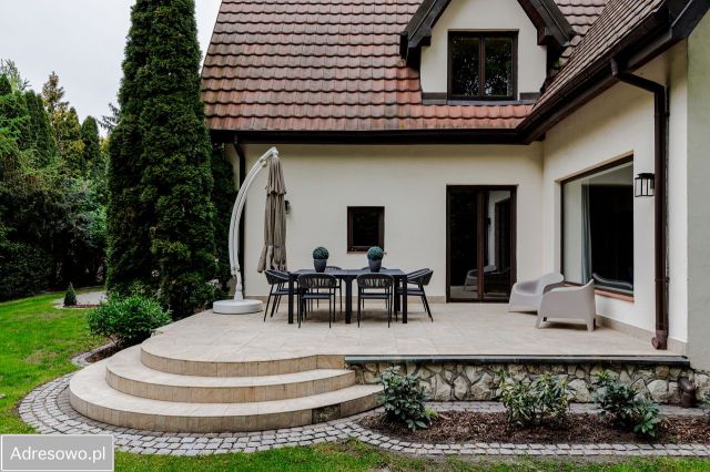 dom wolnostojący, 10 pokoi Konstancin-Jeziorna, ul. Aleja Wojska Polskiego. Zdjęcie 1