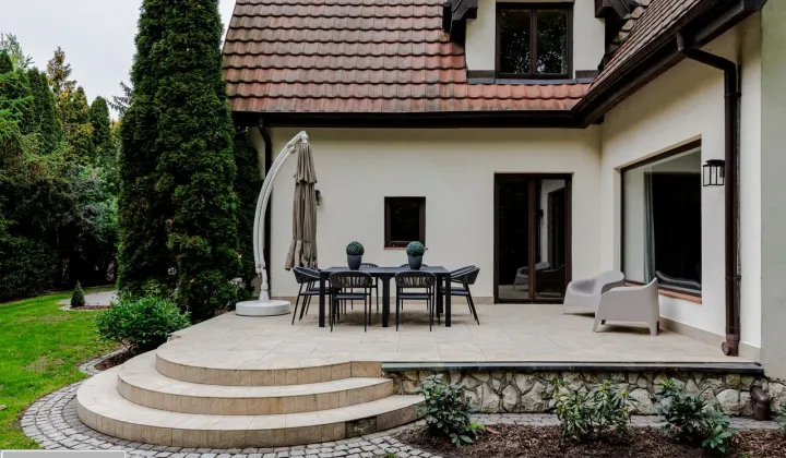 dom wolnostojący, 10 pokoi Konstancin-Jeziorna, ul. Aleja Wojska Polskiego