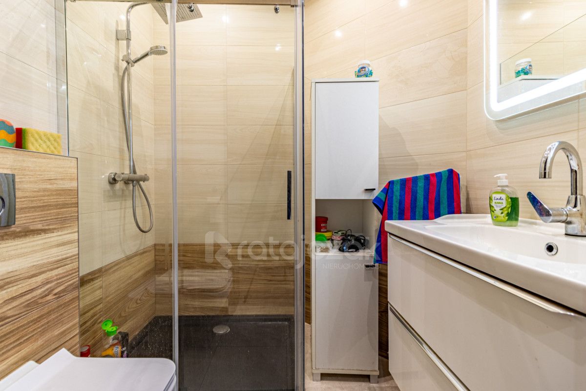 dom wolnostojący, 4 pokoje Strzepcz. Zdjęcie 9