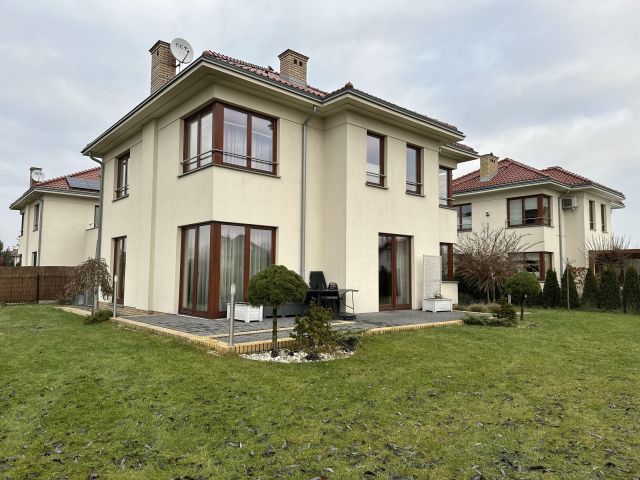 bliźniak, 5 pokoi Chylice, ul. Toskańska. Zdjęcie 1