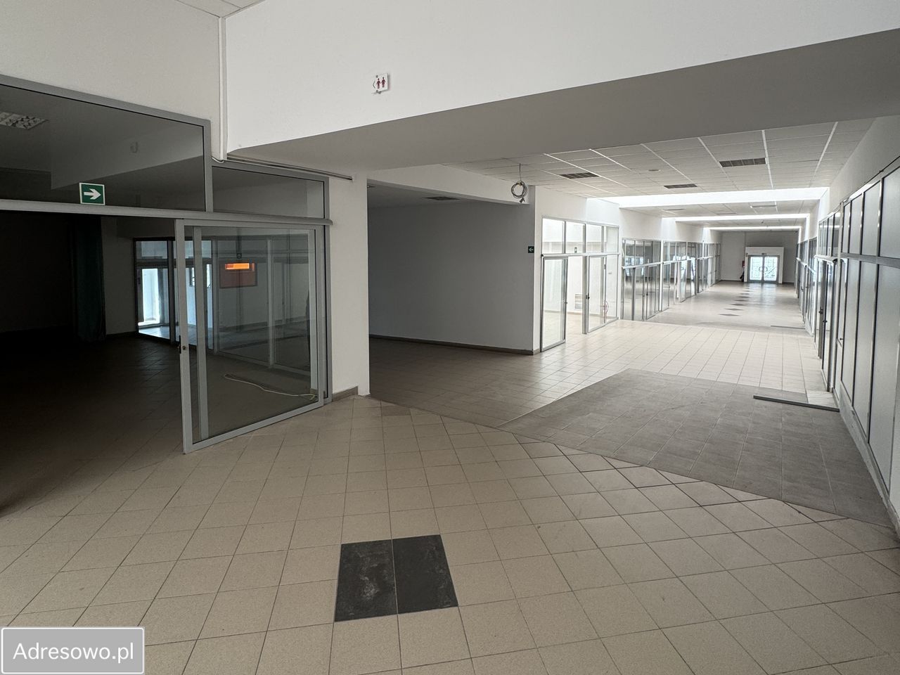 Lokal Tuszyn, al. Jana Pawła II. Zdjęcie 15