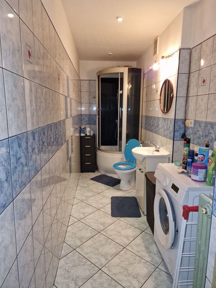 Mieszkanie 3-pokojowe Żegocino. Zdjęcie 8