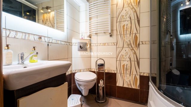 dom szeregowy, 13 pokoi Kraków, ul. Powstańców Wielkopolskich. Zdjęcie 14