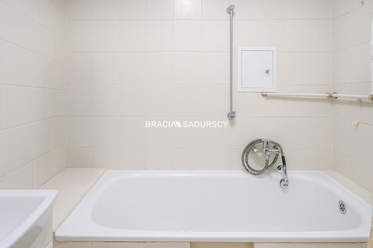 Mieszkanie 4-pokojowe Kraków Mistrzejowice, os. Oświecenia. Zdjęcie 16