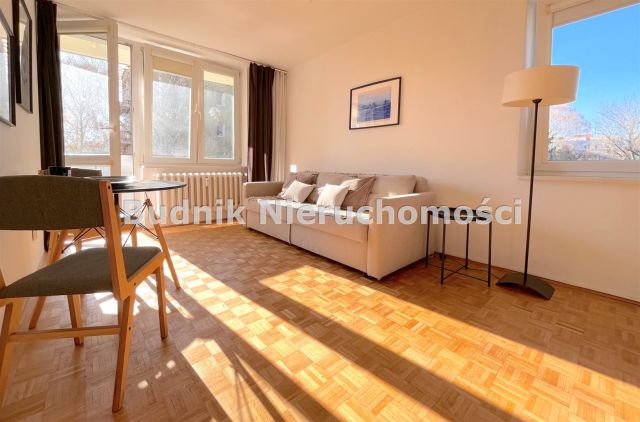 Mieszkanie 3-pokojowe Warszawa Praga-Południe, ul. Afrykańska. Zdjęcie 1