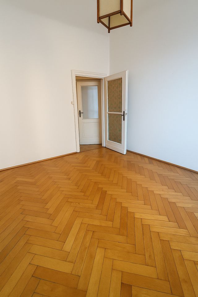 Mieszkanie 4-pokojowe Warszawa Śródmieście, ul. Nowowiejska. Zdjęcie 3