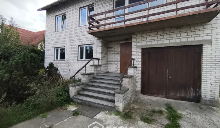 dom wolnostojący, 5 pokoi Jasienica, ul. Okopowa