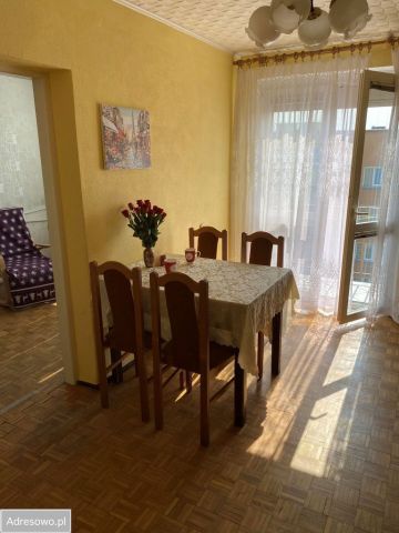 Mieszkanie 4-pokojowe Gniezno, ul. Karola Libelta. Zdjęcie 1